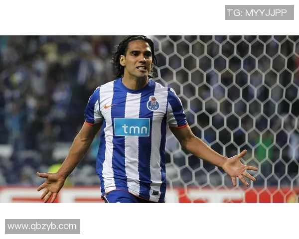 打造一张引人注目的足球明星单页设计方案展示与创意理念